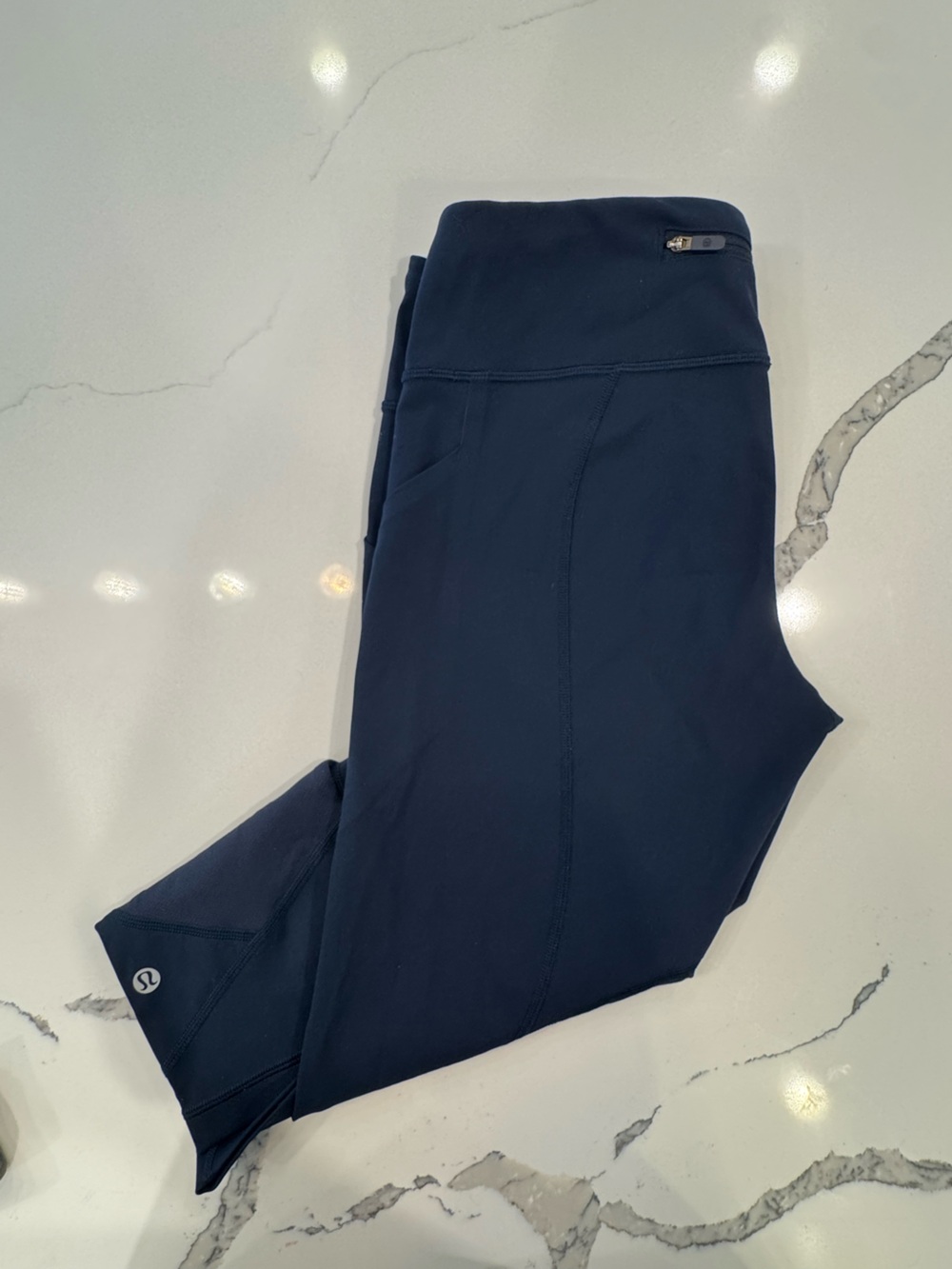 Lululemon Navy Blue Athletic Leggings with Zipper Pocket - Size 8
